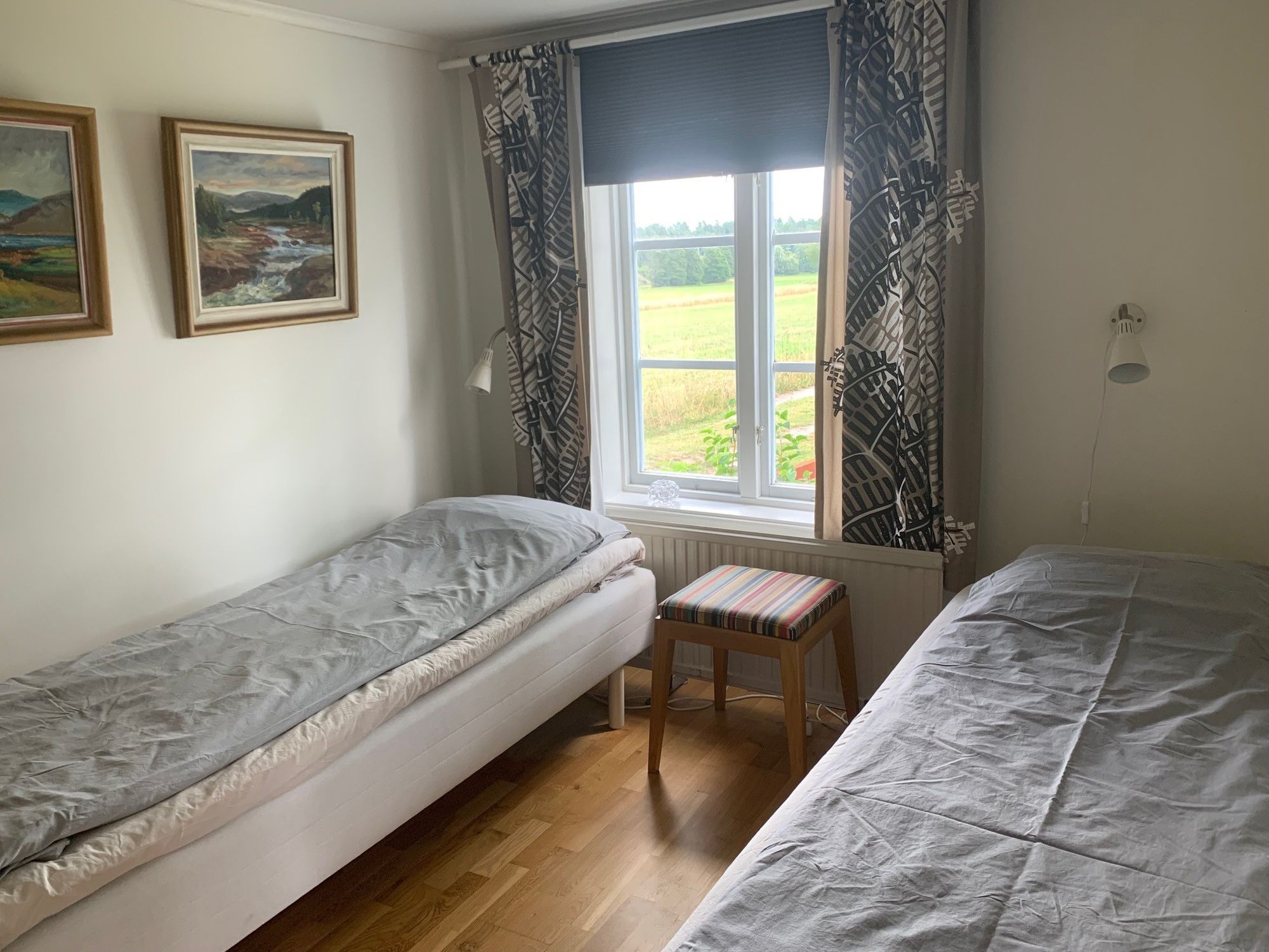 Charmig lantlig stuga med air condition. – bild 15 av 24
