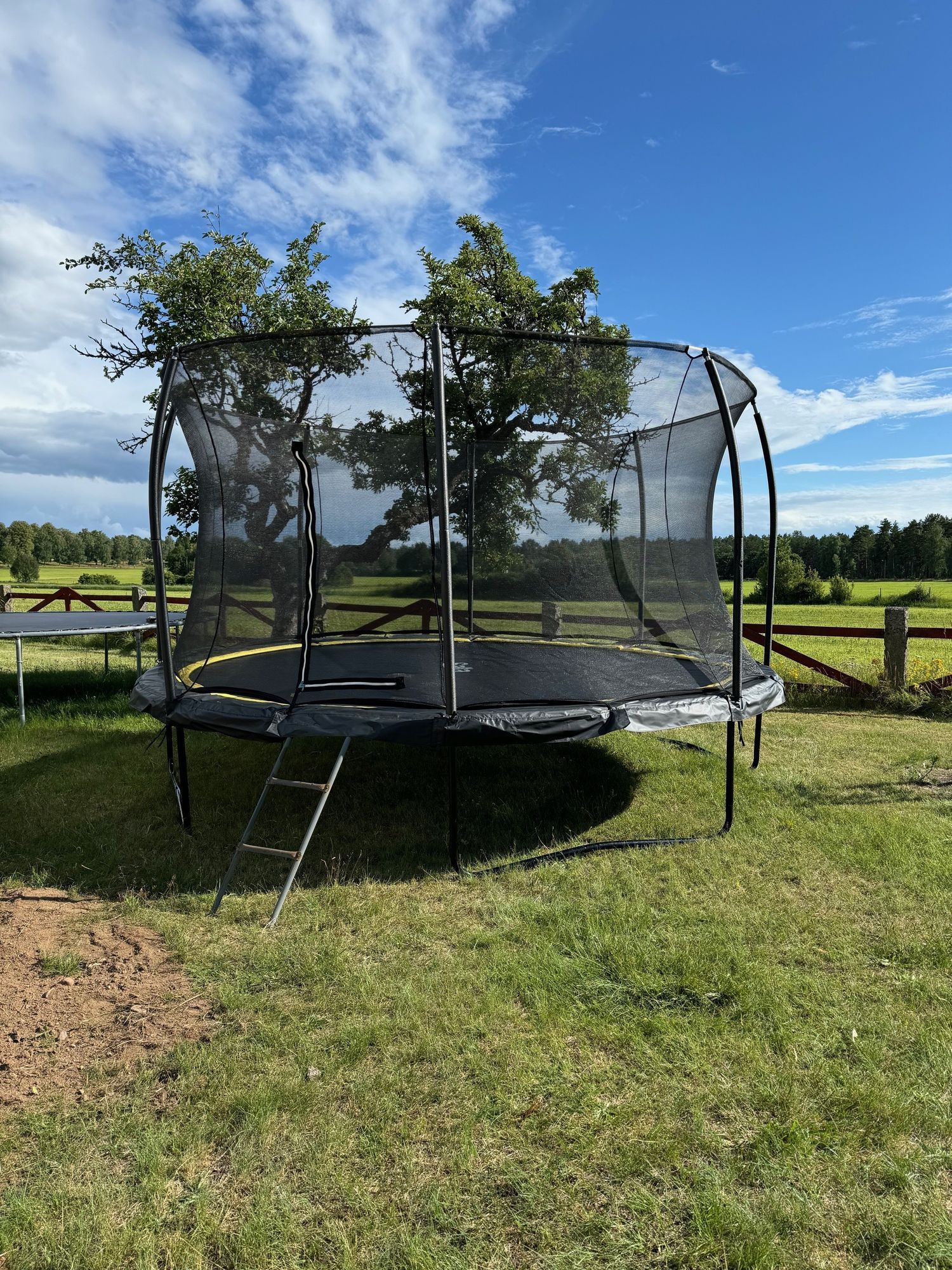 Charmig lantlig stuga med air condition. – bild 6 av 24