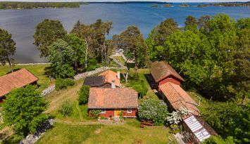 Sommarparadis vid havet med egen strand & brygga!