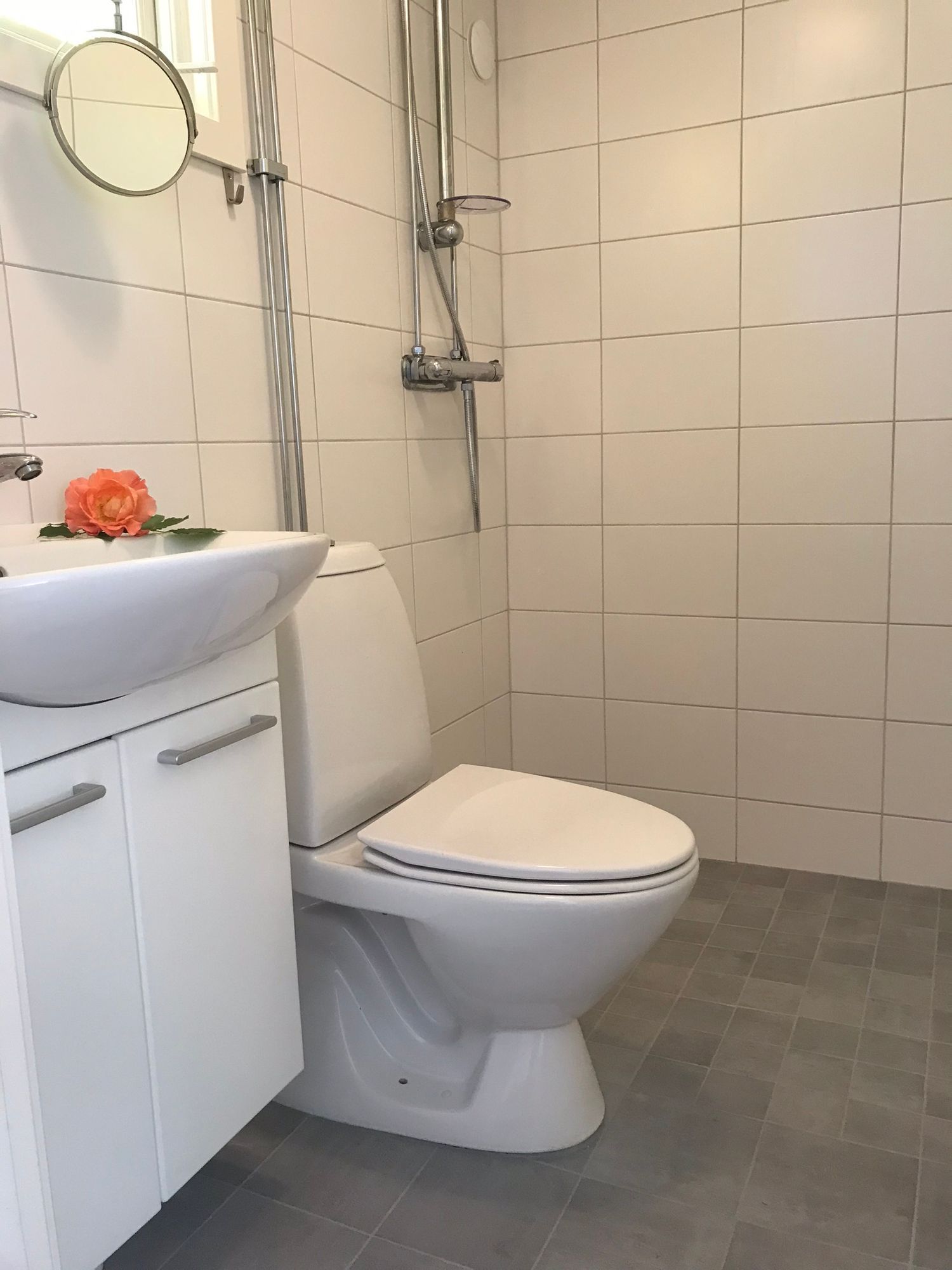 Stuga i Rosendal – bild 4 av 8