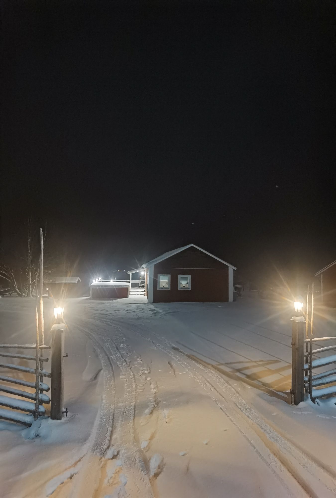 Stuga i Klövsjö by med bastu & spabad – bild 2 av 21