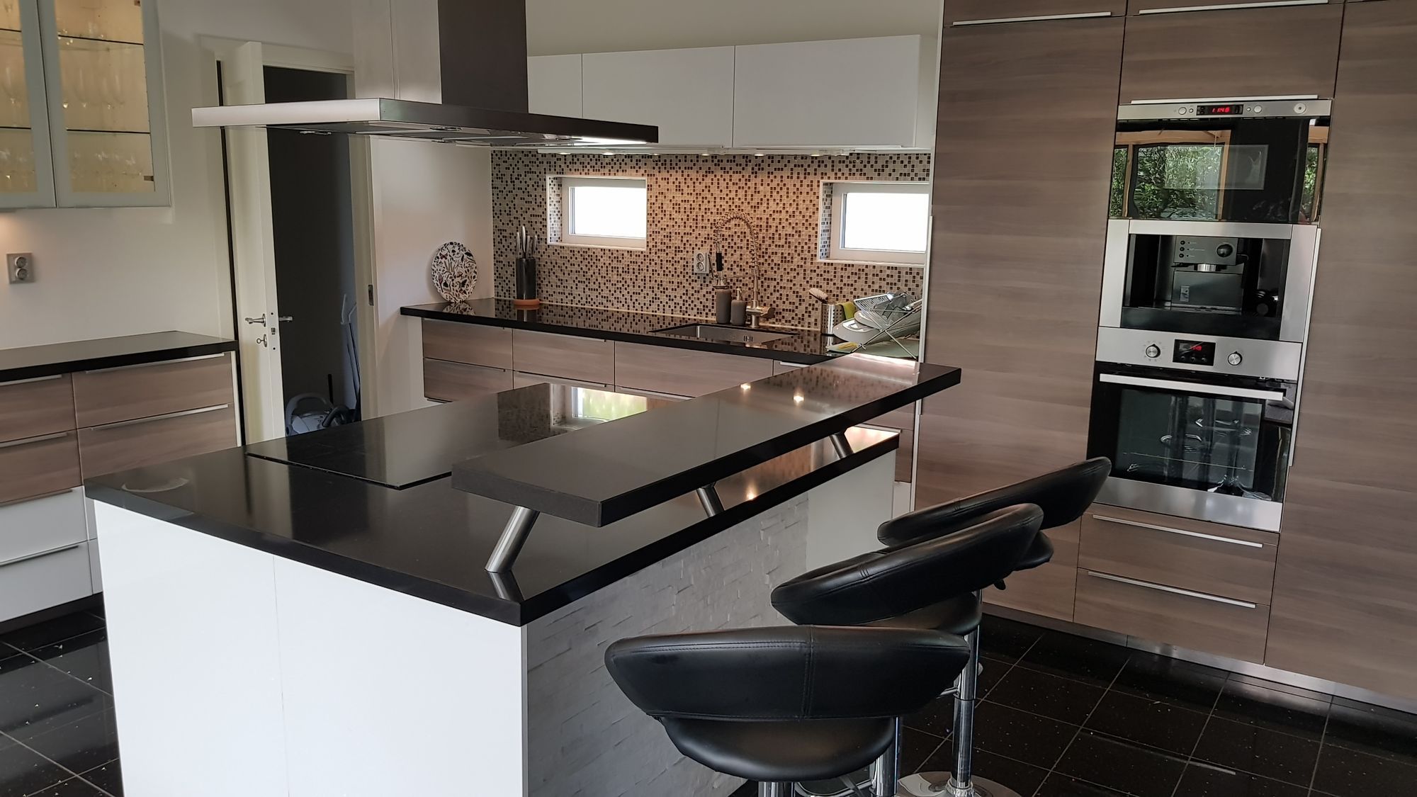 Stor, fin, modernt renoverad villa centralt Visby – bild 6 av 21