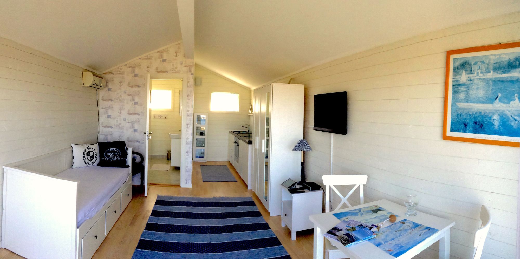Lugnt belägen stuga i hjärtat av Lappesand, Hönö – bild 7 av 13