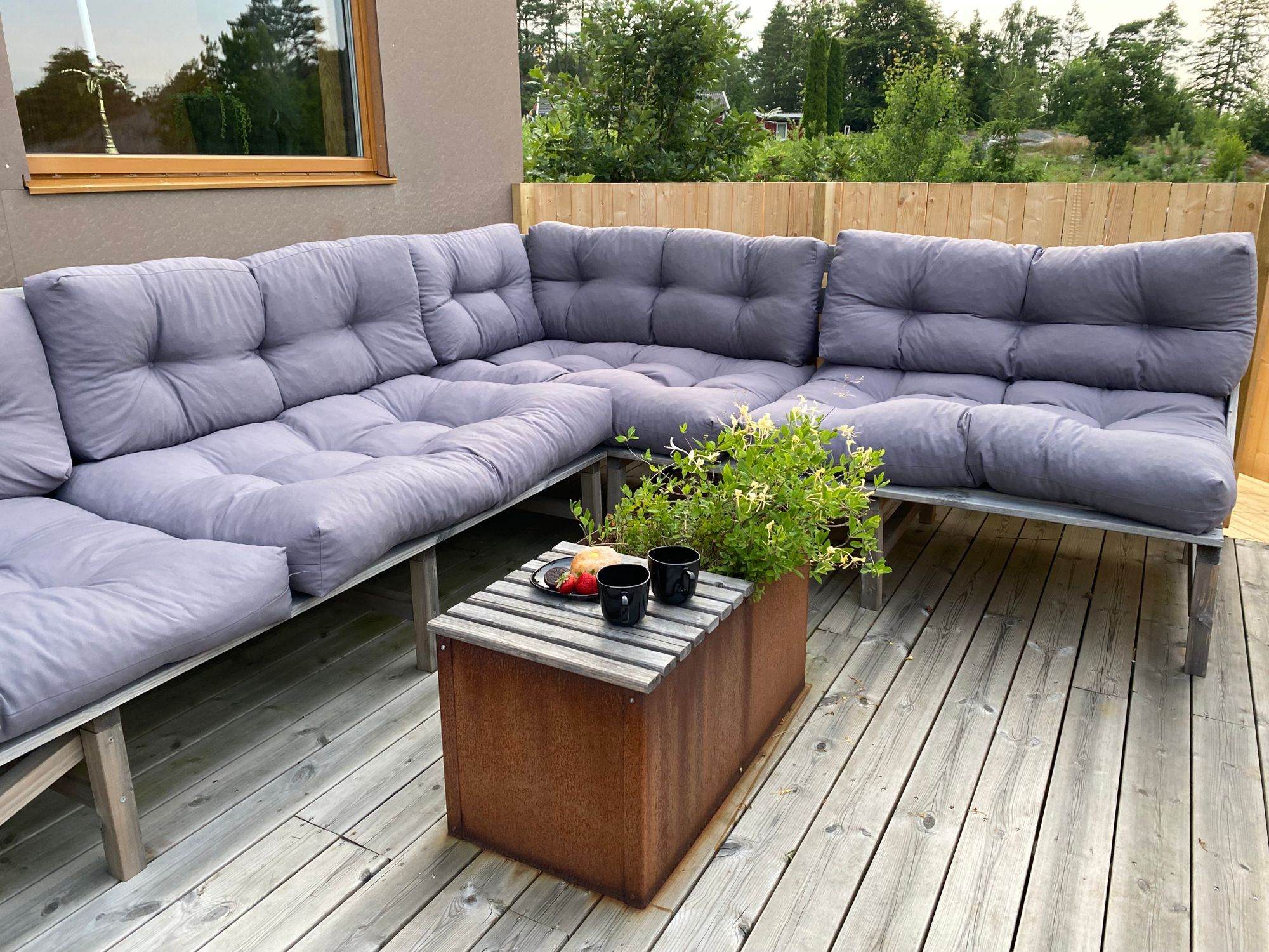 Havsnära hus - vackert sommar som vinter – bild 8 av 22