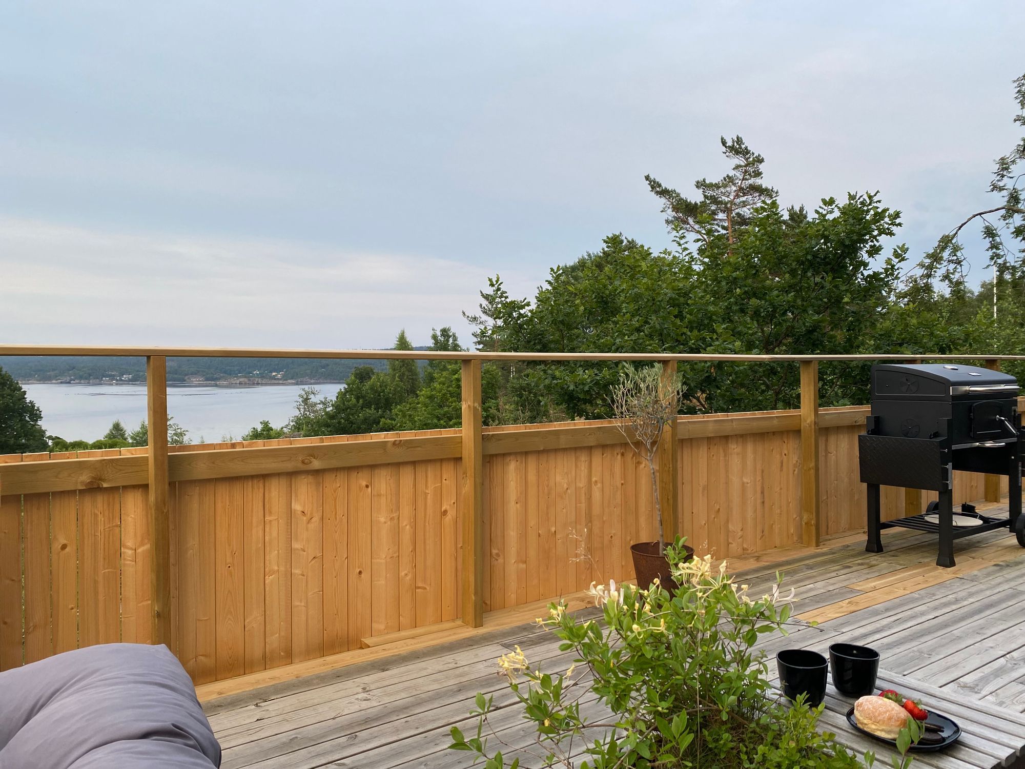Havsnära hus - vackert sommar som vinter – bild 7 av 22