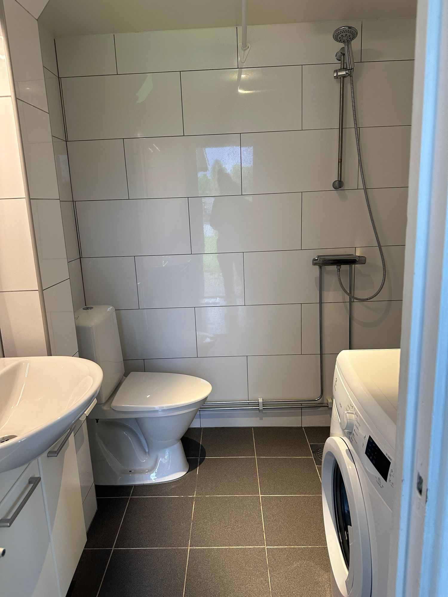 Naturnära boende nära Isaberg och sjö. – bild 5 av 15