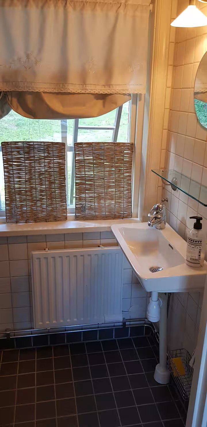 Stuga,  Bagarstuga/gårdshus – bild 6 av 7