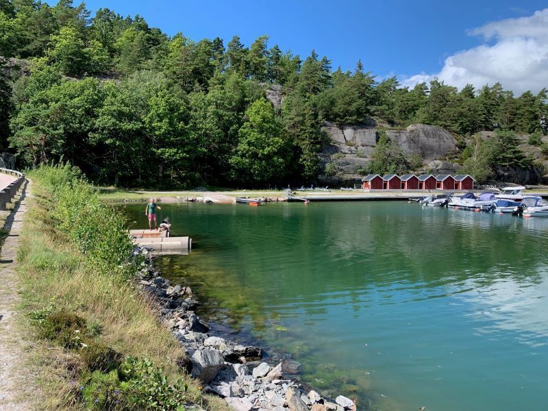 Stuga nära badstrand med gäststuga | SE09165 – bild 2 av 24