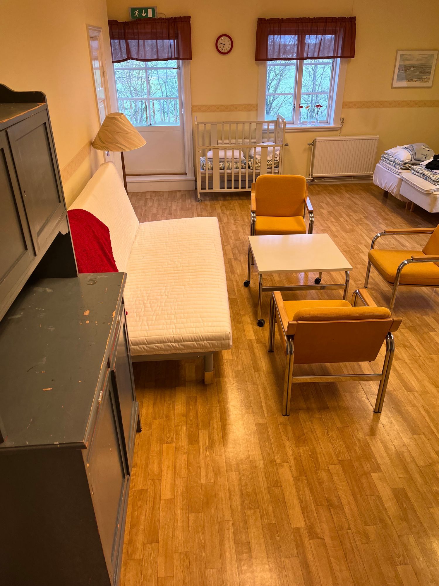 Lägenhet på övervåning i Källunge Bygdegård – bild 7 av 14