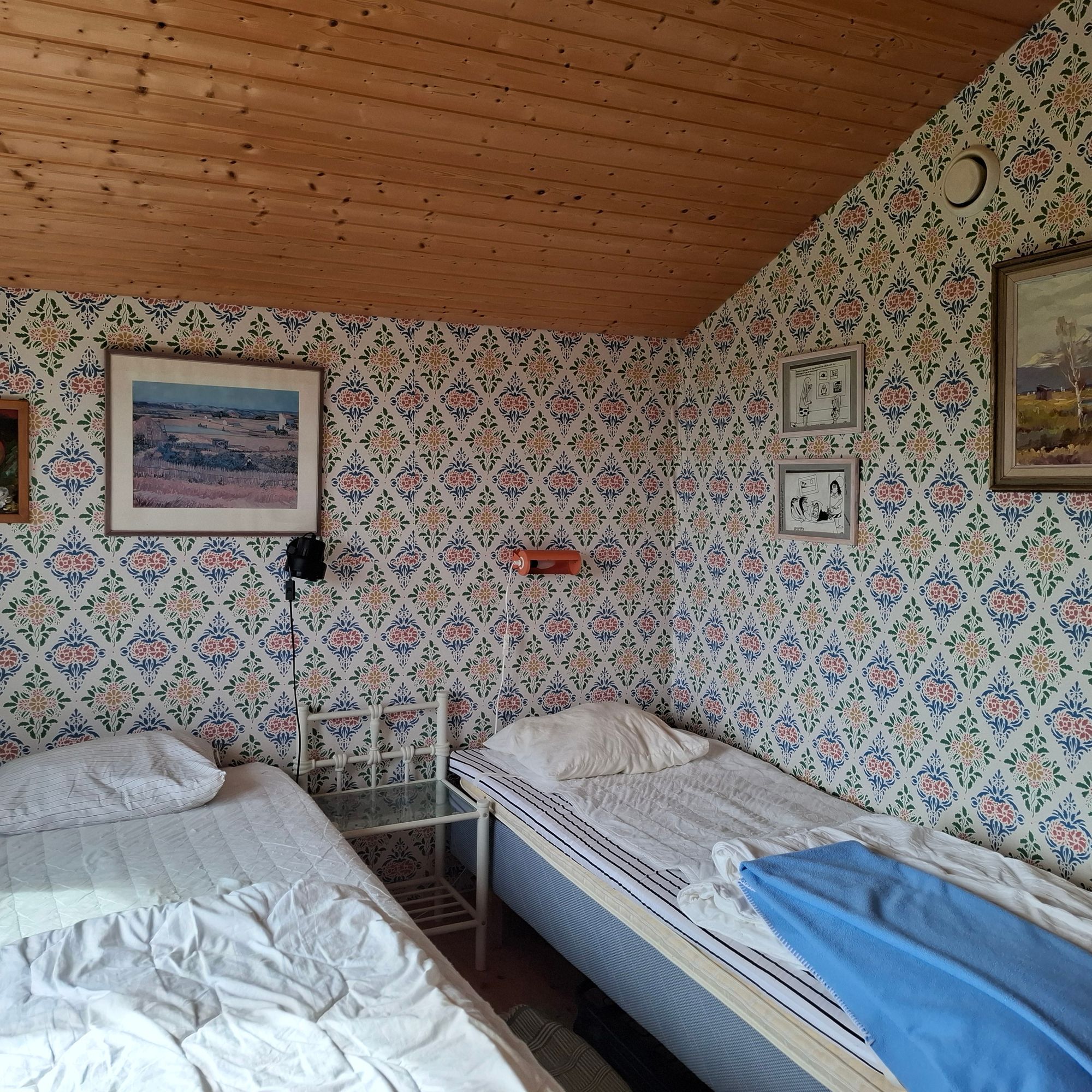 Falkenberg-Ringsegård-Skrea-800 m till stranden. – bild 23 av 24