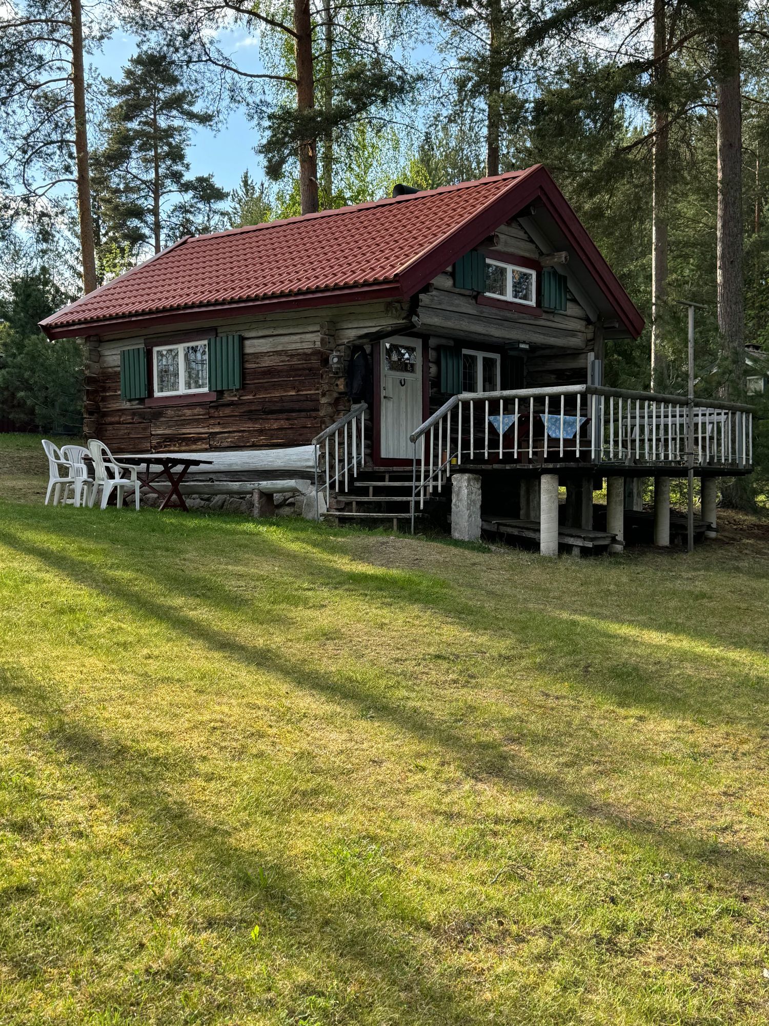 Stuga direkt vid Siljansstrand