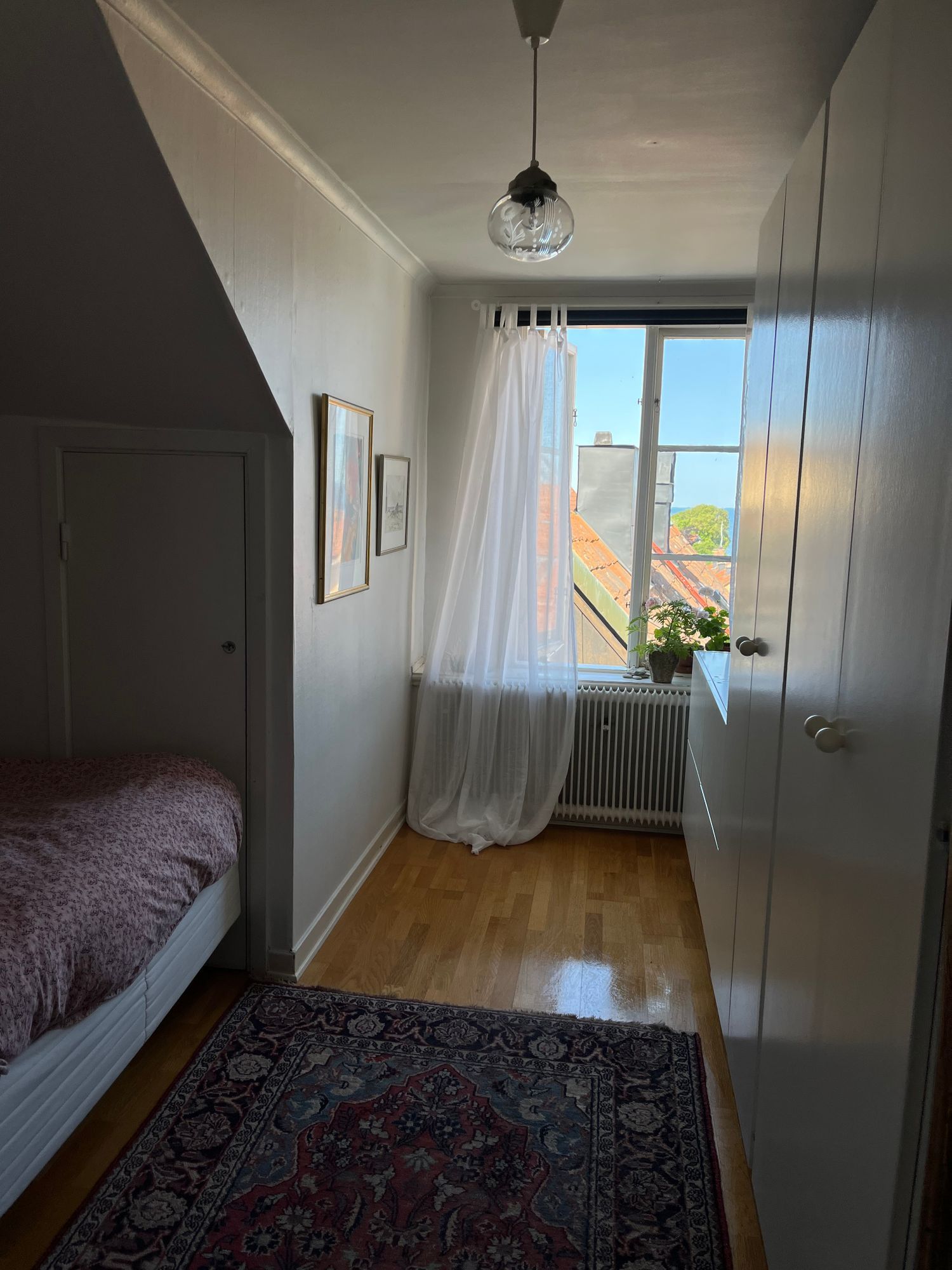 Visby innerstad, lägenhet vid Stora torget . – bild 2 av 8