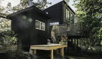 Naturnära trähus i Stockholms skärgård