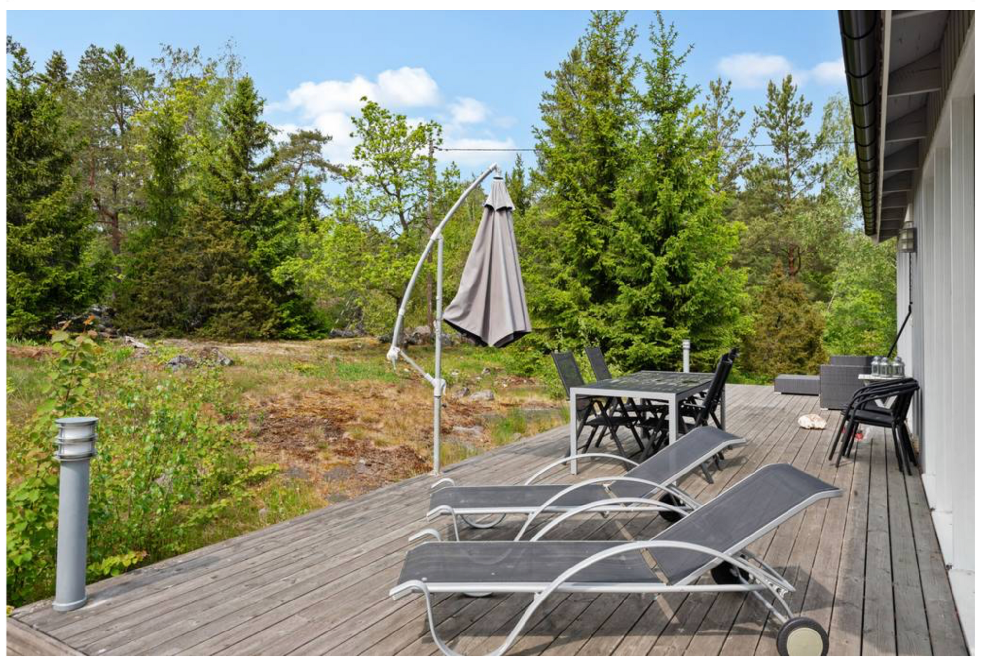 Familjevänligt hus nära strand i Roslagen – bild 14 av 15
