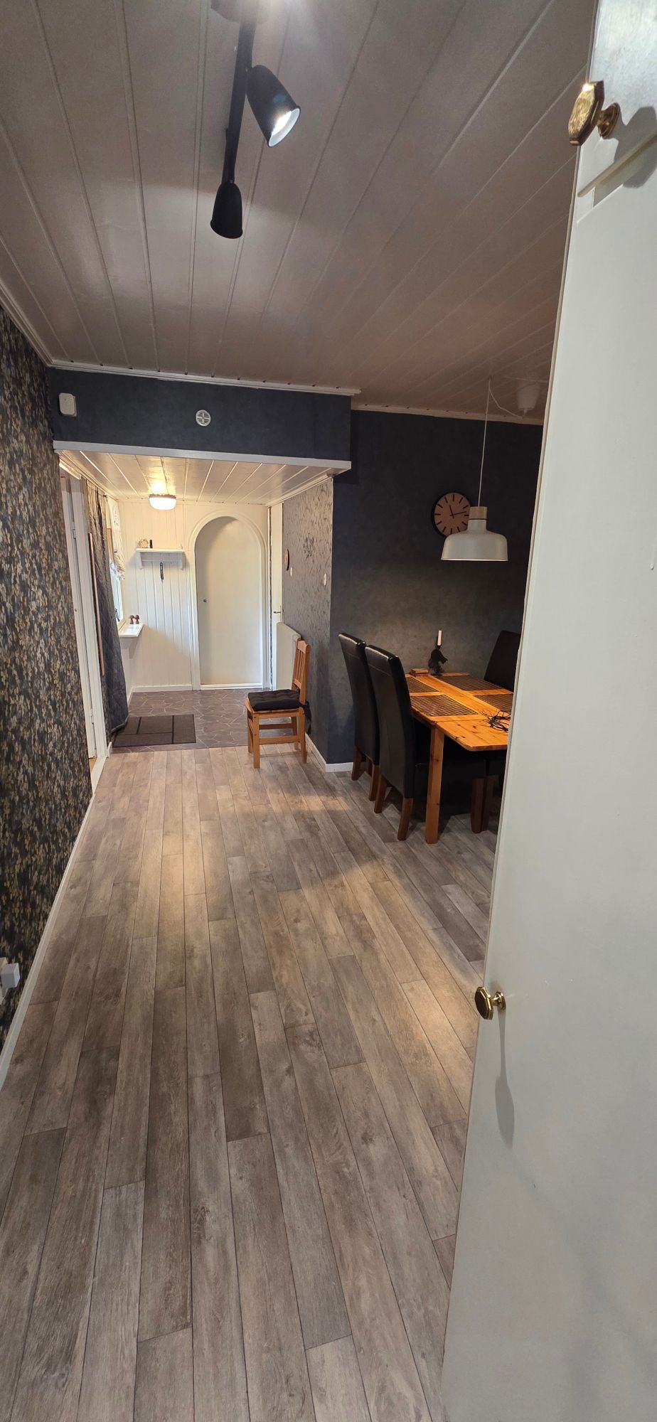 Villa Kjell – Bekvämt enplanshus med egen trädgård – bild 6 av 24