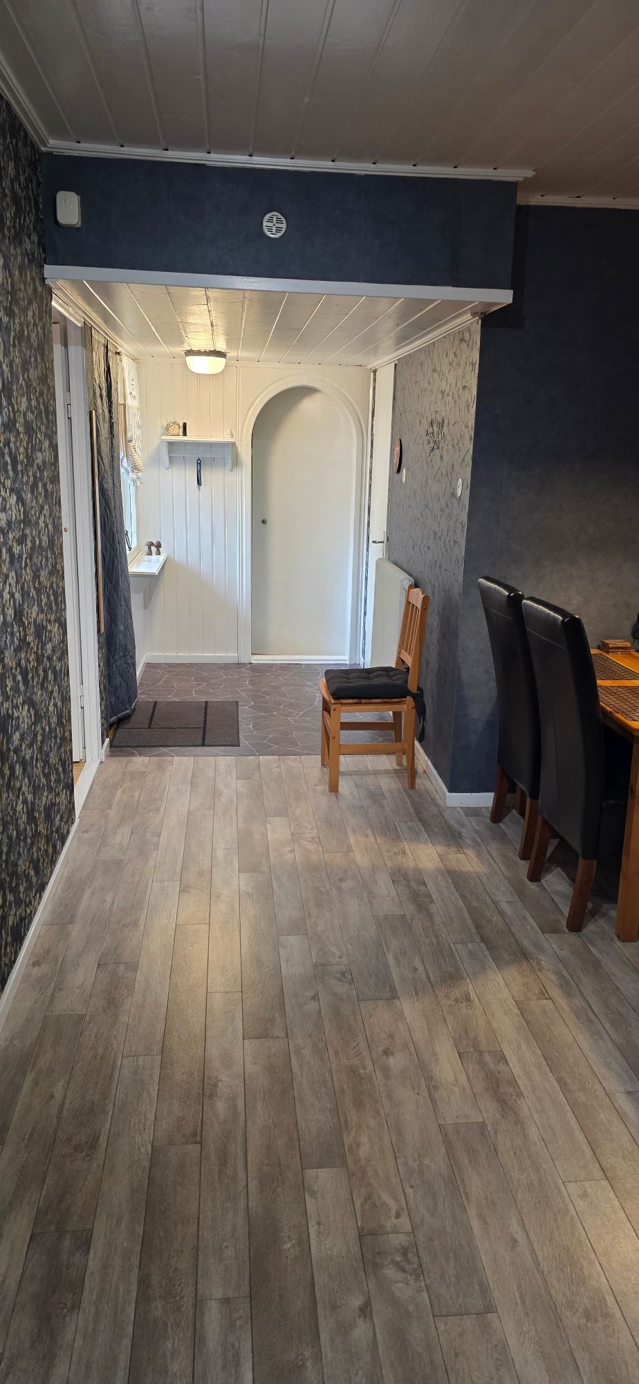 Villa Kjell – Bekvämt enplanshus med egen trädgård – bild 9 av 24