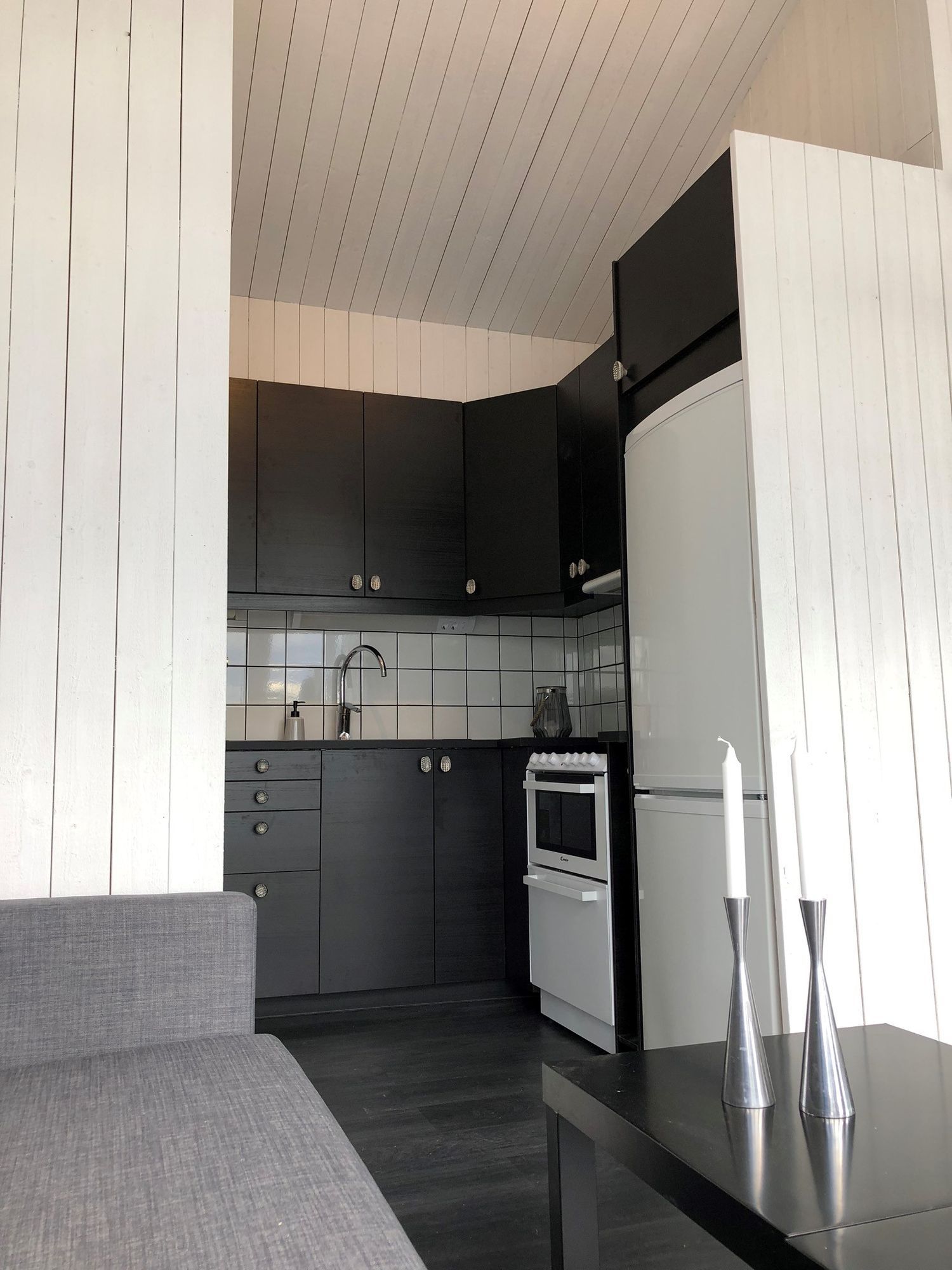 Stuga vid havet – bild 5 av 13