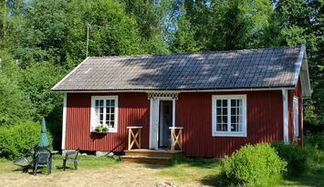 Stuga Smålands skogar nära sjöar och fiske