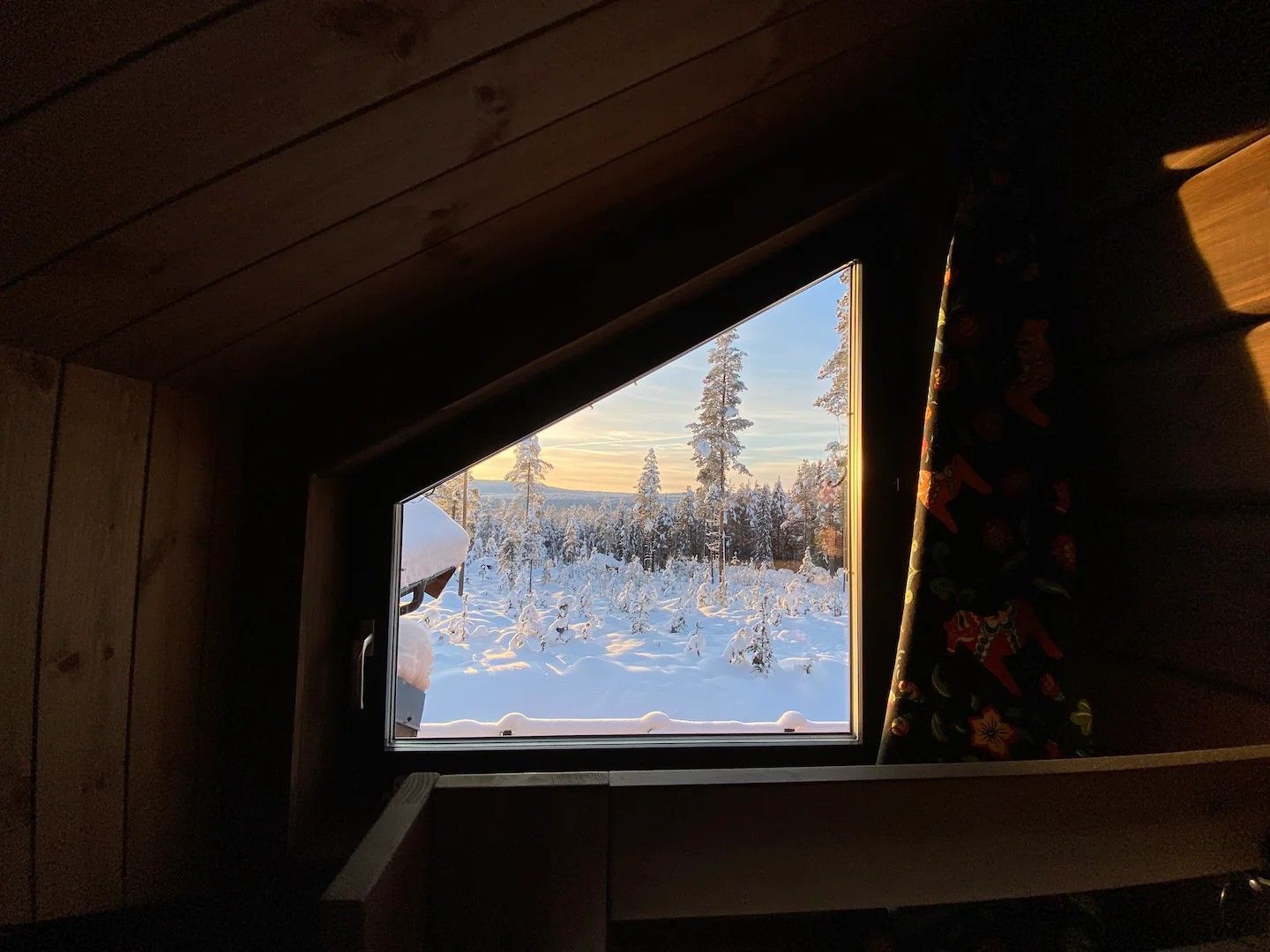 Bergstuga med topp modern svensk fjällstil! – bild 21 av 24