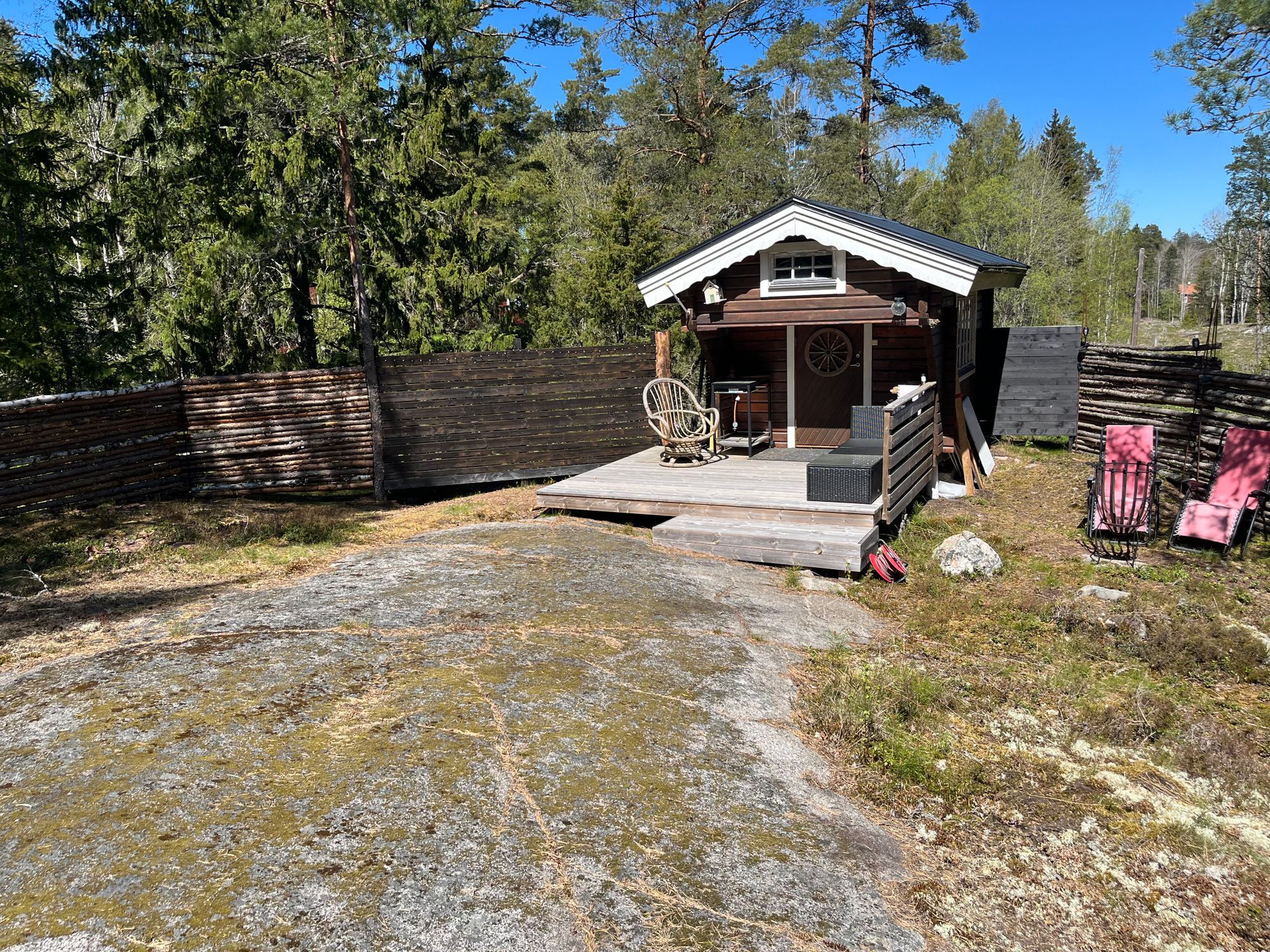 Mysig,enkel liten stuga utan el