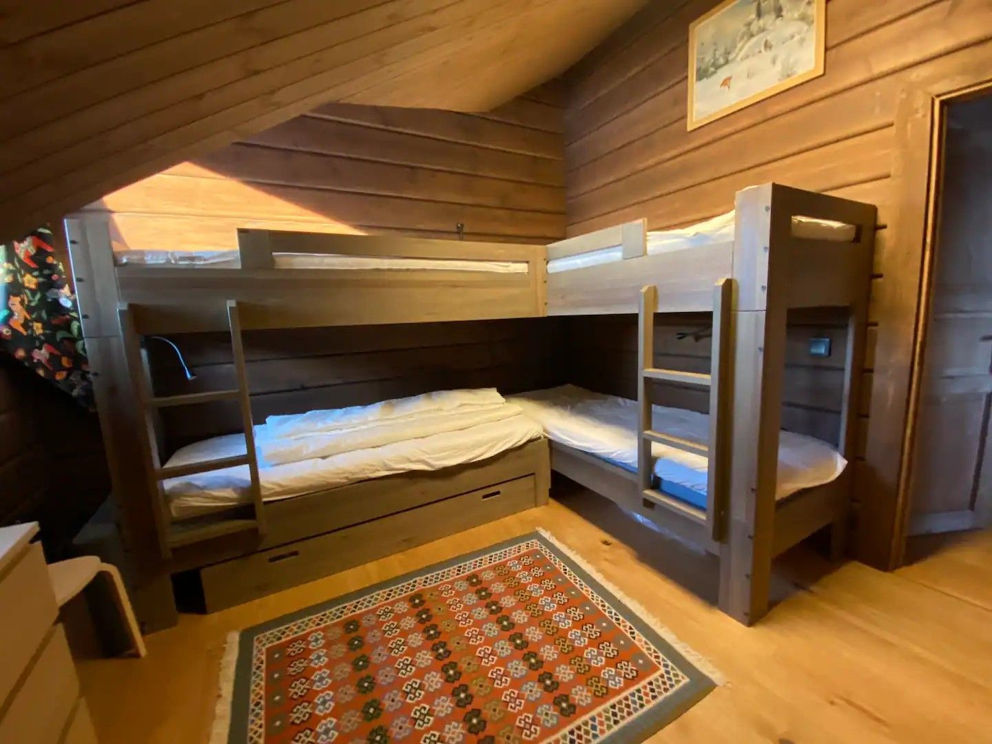 Bergstuga med topp modern svensk fjällstil! – bild 20 av 24