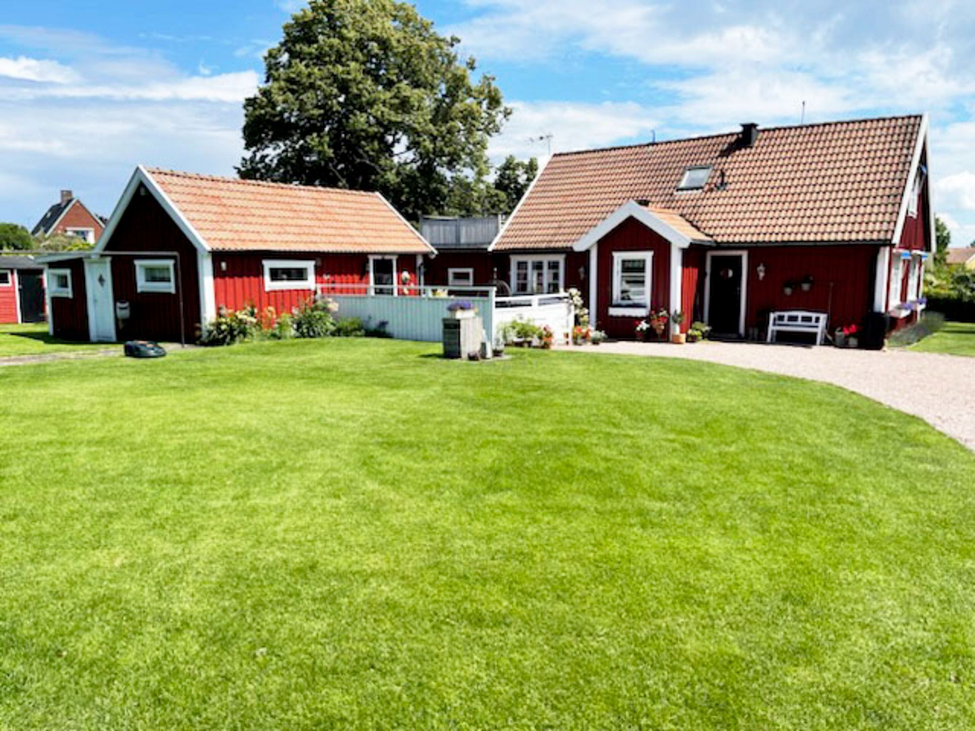 Strandnära boende med nära Tylösan|SE02037