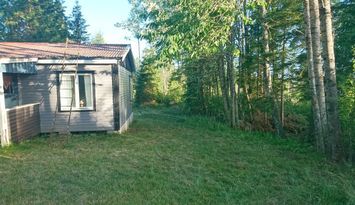 Charmig liten stuga ute på landet uthyres!