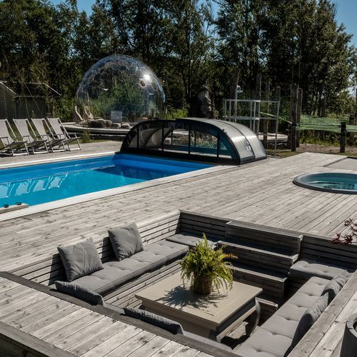 Privat spa-oas med pool & dome vid västkusten – bild 6 av 24