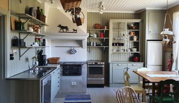 Strömsberg 23A Charmig lägenhet i bruksmiljö