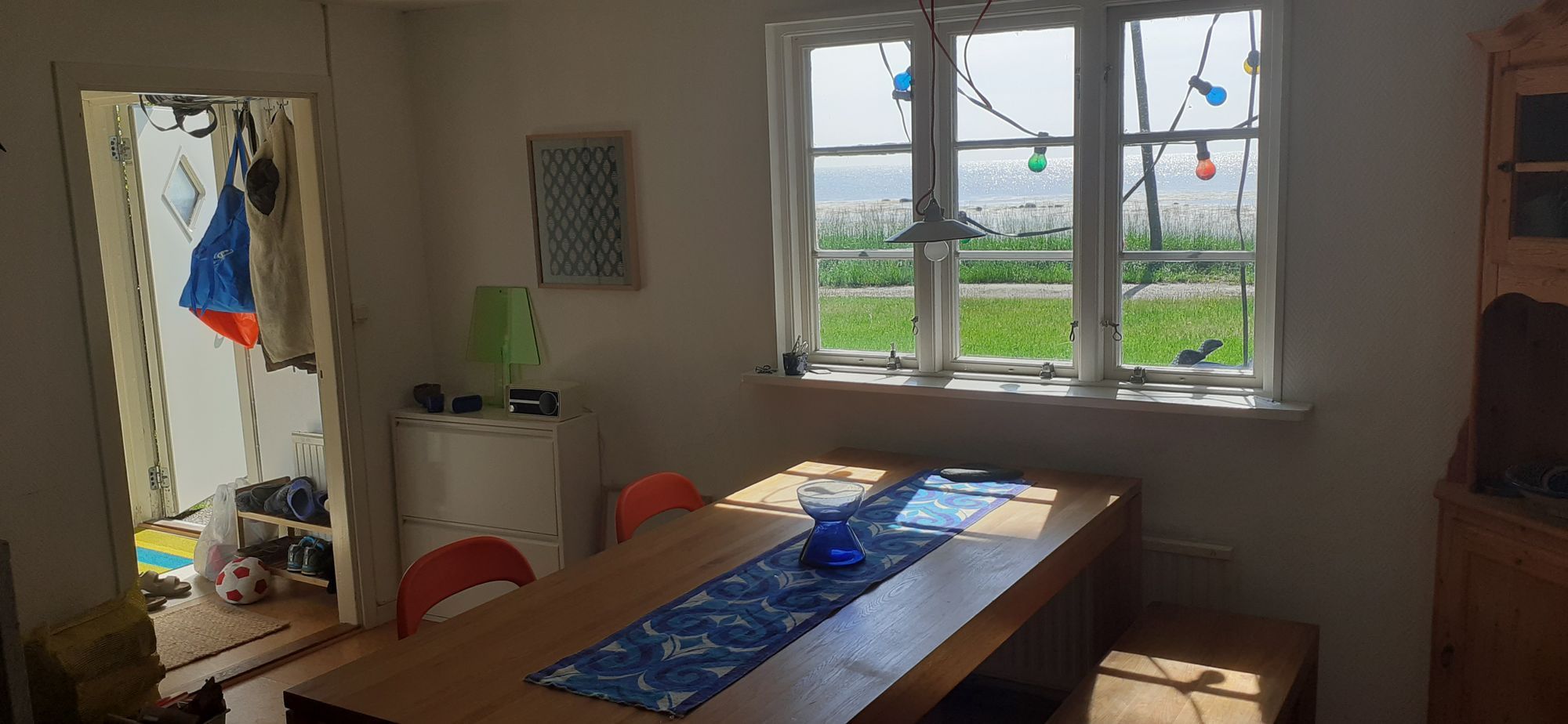 Stuga alldeles vid havet – bild 9 av 17