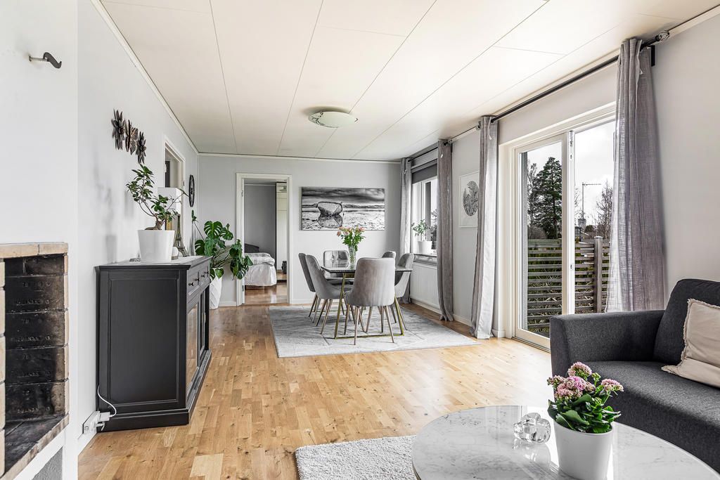 Modern stor & ljus villa - nära centrum – bild 15 av 23