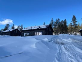 Nybyggt parhus med vacker utsikt i Orrliden