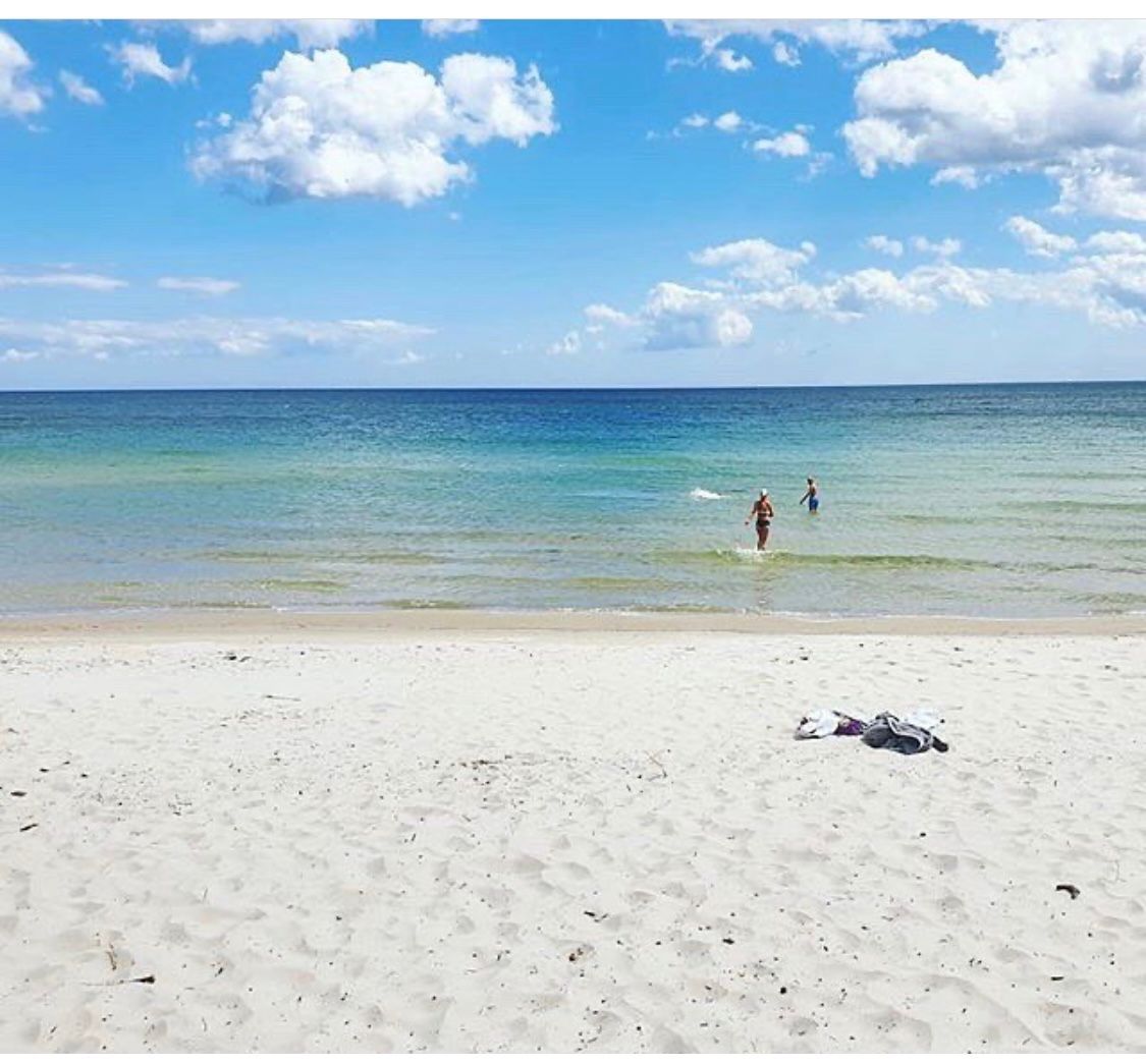 Stuga på Äspet med närhet till sandstrand – bild 4 av 19