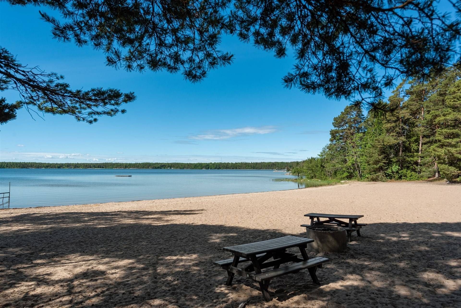Sommarhus nära barnvänlig strand i Roslagen – bild 11 av 11