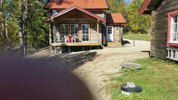 Cozy cottage by lake and near skiing - Funäsdalen