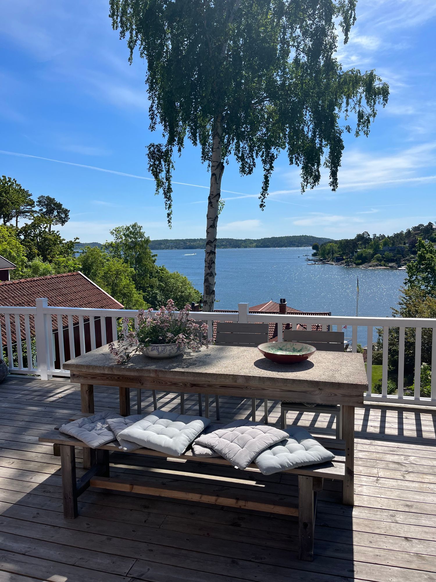 Villa med sjöutsikt i Saltsjöbaden, Skärgården
