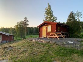 Summer cottage with a lake location in Bergslagen.