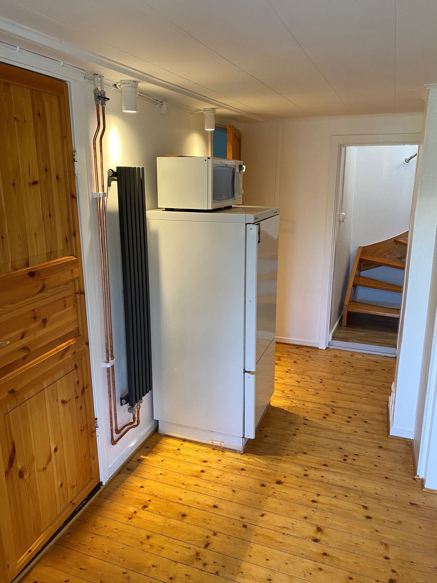 Mysigt gästhus/stuga – bild 3 av 12