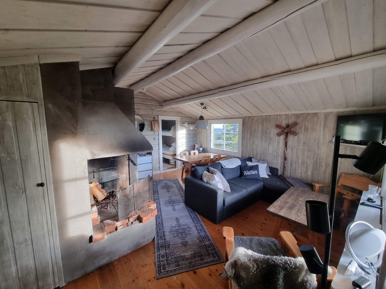 Mysig stuga i Klövsjö / Sångbäcken – bild 2 av 24