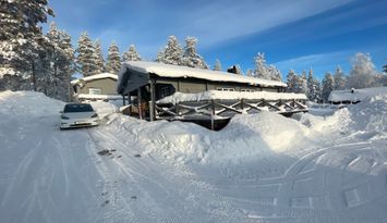 Genuine fjällstuga m öppenspis & bastu