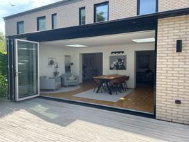 Rymlig villa nära havet i södra Malmö