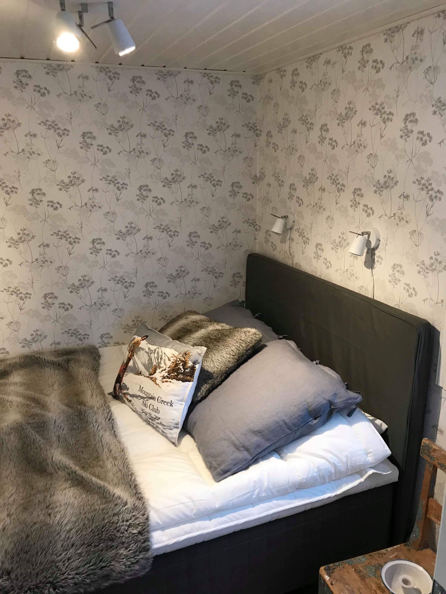Mysigt attefallshus med toppenläge i Vemdalsskalet – bild 6 av 7