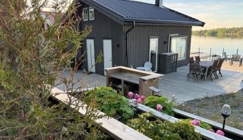 Björköfjärden — generös brygga & solnedgångar