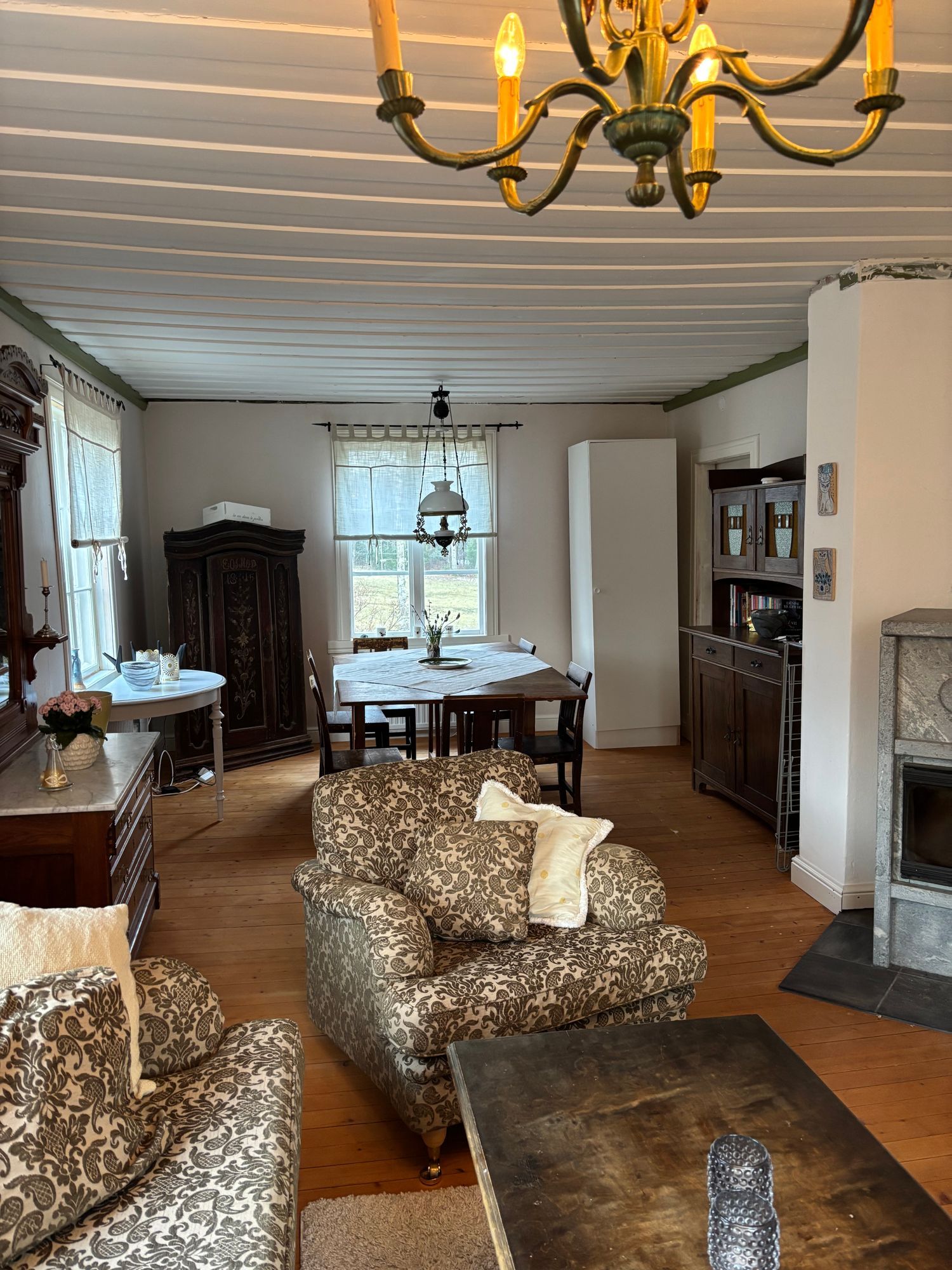 Ostörd idyll på gammal mindre gård – bild 16 av 19