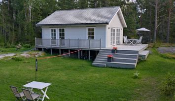 Nytt fritidshus på Väddö - 500 m från Ålands hav