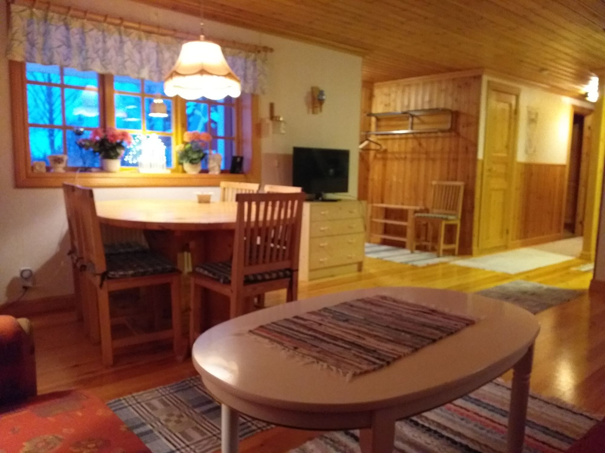 Stuga vildmark för Vandringsleder, bad, fiske. – bild 6 av 20