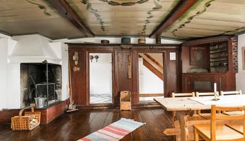 Storstugan Timmerstuga med utsikt över fryksås