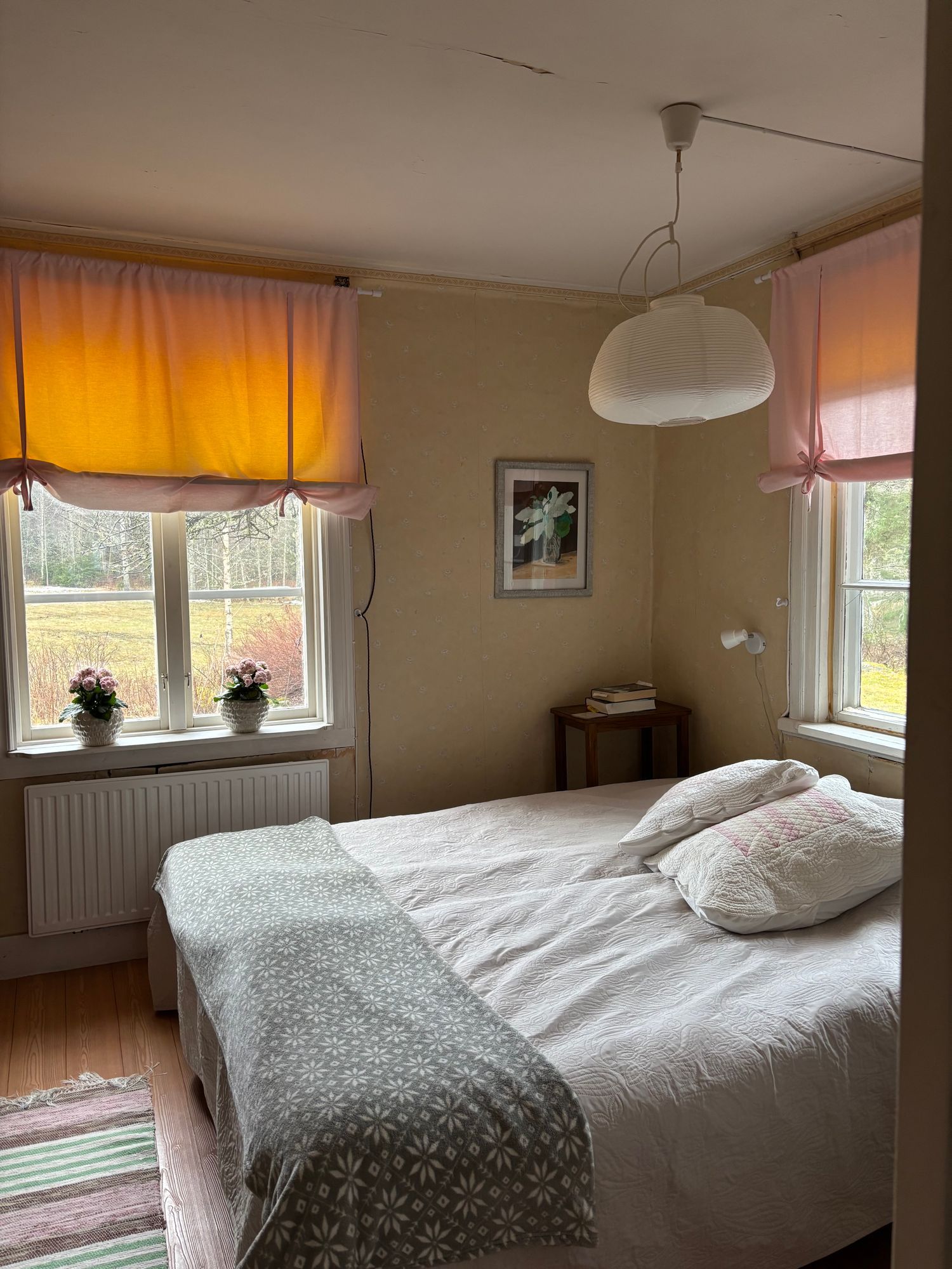 Ostörd idyll på gammal mindre gård – bild 8 av 19
