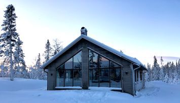 Nybyggd fjällstuga i Bydalen, ski-in-ski-out!