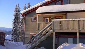 Toppenfin etagelägenhet- ski in/ski out. 12 Bäddar